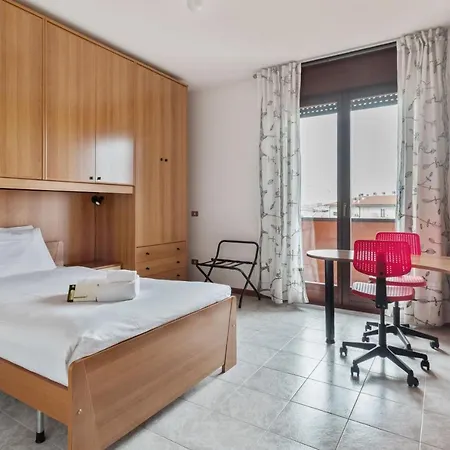 Borgo Roma With Parking - Pet Friendly Βερόνα