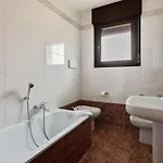 Daire Borgo Roma With Parking - Pet Friendly *
