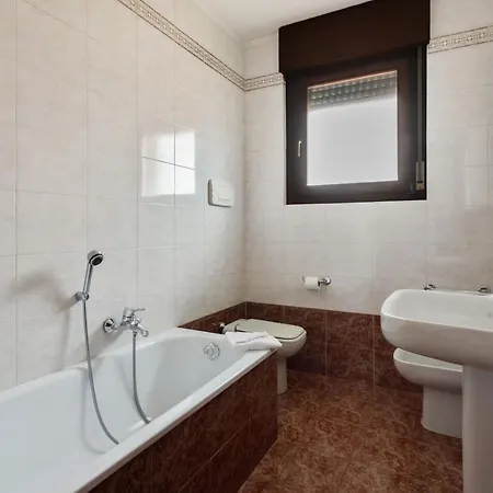 Apartment Borgo Roma With Parking - Pet Friendly *