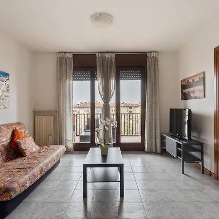 Borgo Roma With Parking - Pet Friendly Апартаменты *